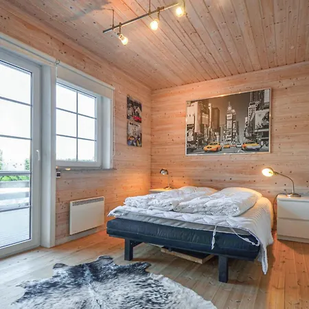 Holiday home 3 Bedroom Amazing In Ebeltoft Oksenmolle