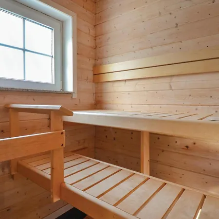 3 Bedroom Amazing In Ebeltoft * Oksenmolle