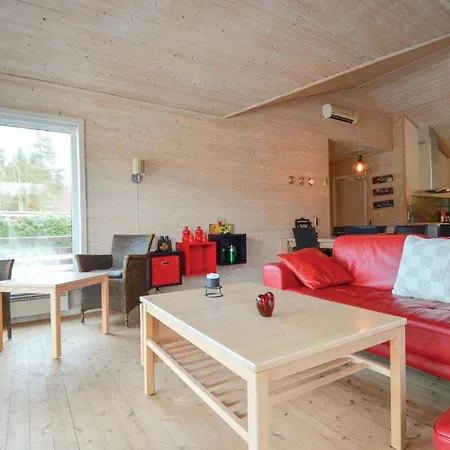 3 Bedroom Amazing In Ebeltoft 別荘